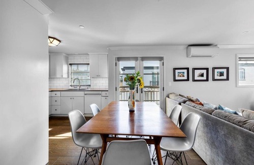 South Redondo House | Beautiful Beachside Strand Home with Roof Deck-Casa Nuevo!