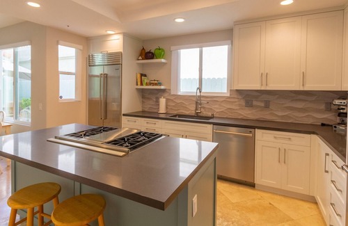 Huntington Beach House | Beautiful Downtown HB 3BR just 1 block to beach!