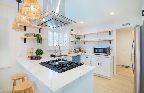Fountain Valley House | Beautiful home in Fountain Valley - 7 minutes from the beach