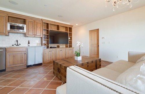 Eastern Malibu Villa | Beautiful La Costa Villa