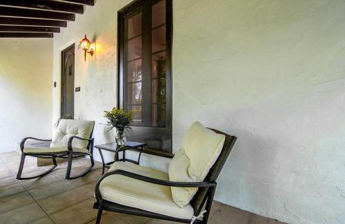 Pico - Robertson Villa | Beautiful Large 3 Bedroom 2 Bath Plus Pool and Jacuzzi