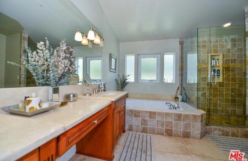 Agoura Hills House | Beautiful, Spacious Agoura Malibu Zen House
