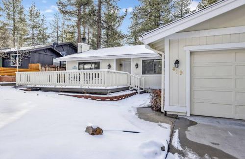 Big Bear City House | Belmont Pines Cottage Big Bear~ Mins To Activities~