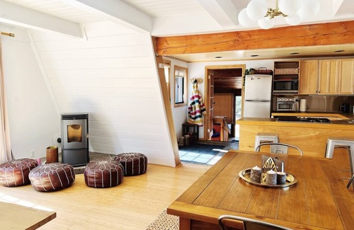Woodlands Cabin | Big Bear A-Frame Cabin/HotTub/DogFriendly/Sleeps 6