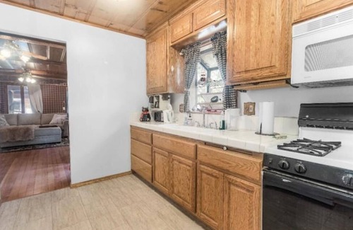 Big Bear City Cabin | Blissful Sugarloaf Cabin Getaway