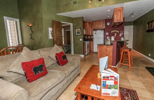 Boulder Bay House | Boulder Bay Lakeside Condo - Lakefront condo with views of the popular Boulder Bay Park