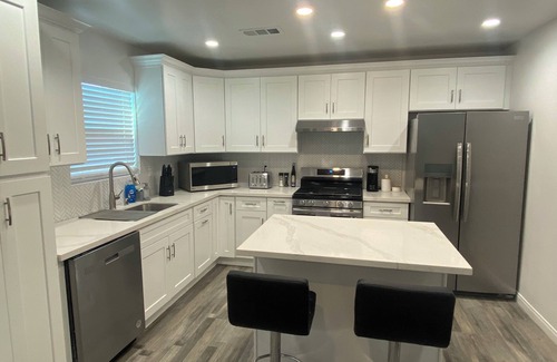 Inglewood House | Brand new furnished 3-bedroom home in Inglewood b/w Sofi Stadium & LAX Airport.