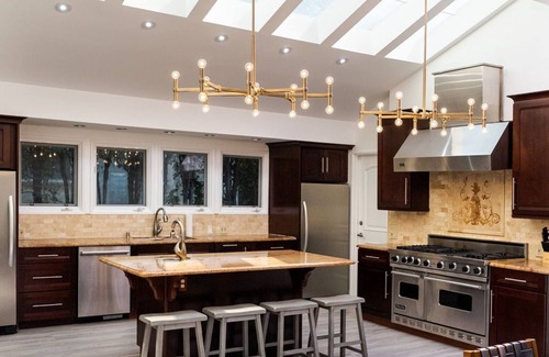 Brentwood House | Brentwood Pool/Spa Home Close to Everything!