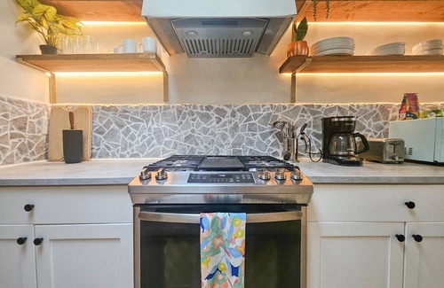 Panorama City Hostel | Brimfield Stay