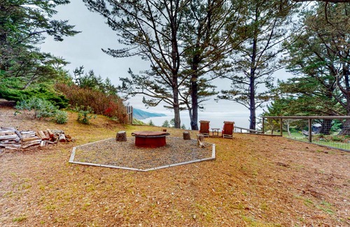 Shelter Cove Cottage | Cabin ∙ 1 bedroom ∙ 6 guests