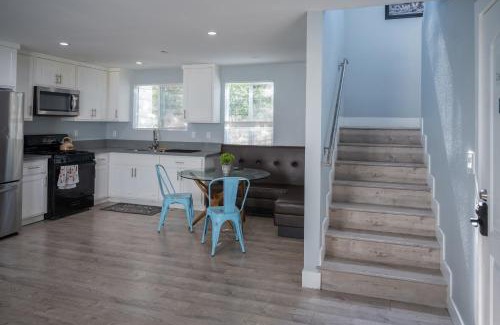 Los Angeles Hostel | California Castle - Fashion District - DTLA - Flexible