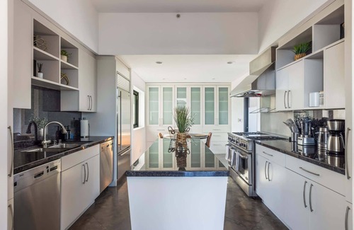 Hollywood Hills West House | Casa Cordell by Oraklus