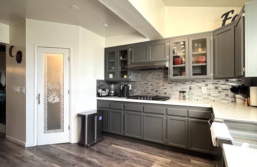 Anaheim Colony Historic District House | Casa Dos Palmas - 10 min from Disneyland!