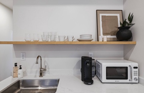 Laguna Apartment | Casa Jardin Unit 8-Boutique Suite in Downtown Santa Barbara