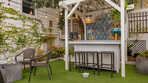 Cayucos House | Cayucos Duo 2 Bungalows w Views Lounge Space Pet Friendly
