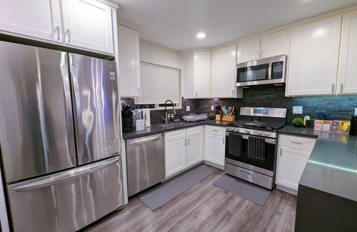 NoHo Arts District House | Charming, stocked, 4-bedroom house in amazing North Hollywood, Los Angeles
