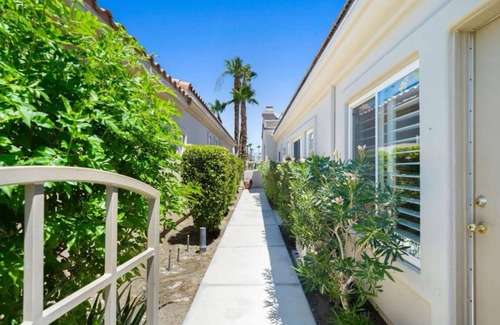 Village House | Charming 1-bedroom Casita in gated Duna La Quinta. Walk to Old Town & LQ Resort