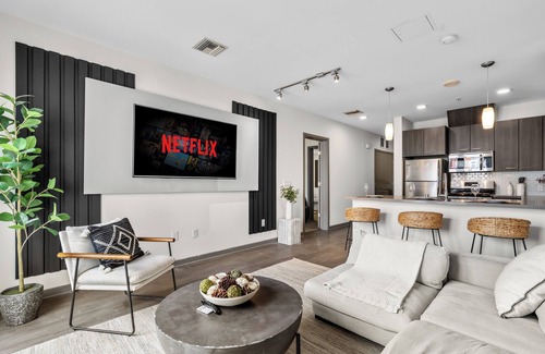 Vernon Apartment | Charming 2-bedroom apartment in serene Vernon with fitness room, WiFi