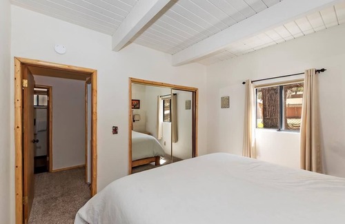 Upper Moonridge Cabin | Charming cabin with hot tub, BBQ, large open deck with amazing views!