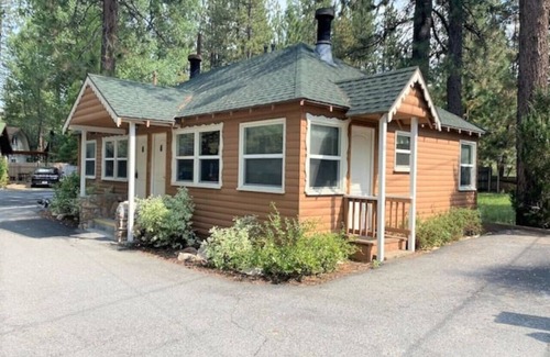 The Village Cabin | Charming Timber Haven Lodge (1BRM-4guest) Cabin #5