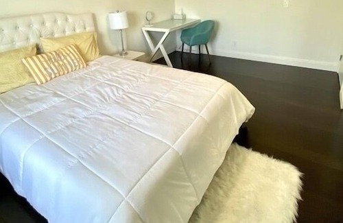 Fountain Valley House | Cheerful remodel private bedroom near beaches and hospital