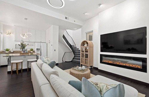 Cortez Hill Apartment | City Lights & Rooftop Nights