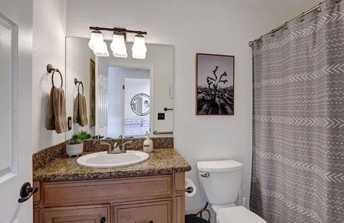 Yucca Valley House | Close to Pioneertown & Joshua Tree! Scenic Desert Views.