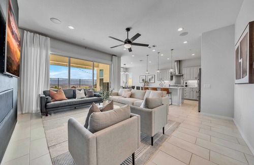 Canyon Country House | Cloud's Edge Residence On Cumulus Ct #42174
