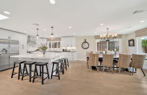San Clemente House | Coastal Luxury: 4bd/4bth, Hot Tub, Pool Table, Yard, Walk to Beach