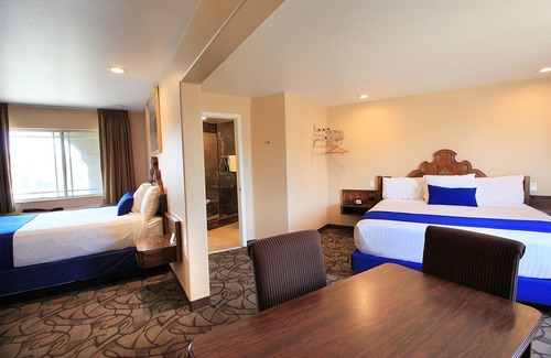 NoHo Arts District Hotel | Colony Inn