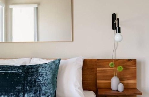 Marina del Rey Apartment | Comfy Retreat Steps To The Beach!