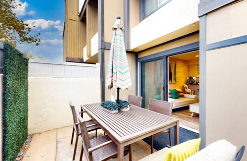 Hermosa Village Condo | Condo ∙ 2 bedrooms ∙ 7 guests