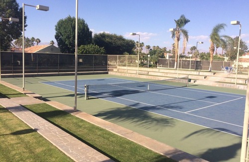 Palm Desert Condo | Condo Oasis at Desert Breezes Resort near Indian Wells Tennis Center