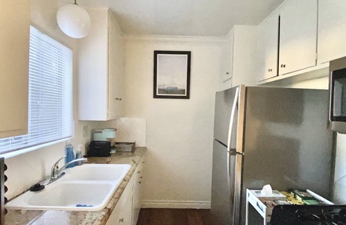 Glendale Apartment | Cozy 1 Bedroom minutes to Glendale Galleria!