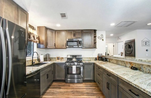 Evergreen Estates Cabin | Cozy 2-bedroom cabin with jacuzzi & fenced in yard! Close to everything!