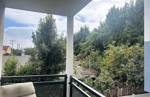 Hollywood House | Cozy 3BR Haven, Great for Families, Near Attractions! & Free Parking