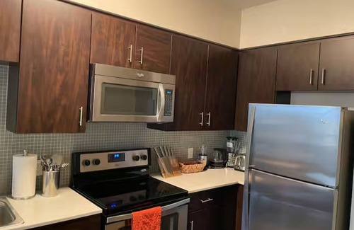 Miracle Mile Apartment | Cozy and Stylish Unit in Mid-wilshire