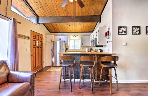 Big Bear City Cabin | Cozy Cabin w/Deck & Fireplace in Big Bear!