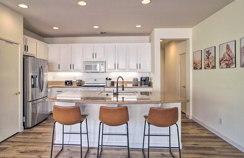 Indio House | Cozy Desert Getaway with Hot Tub and Community Pool!