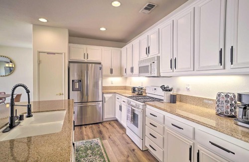 Indio House | Cozy Desert Getaway with Hot Tub and Community Pool!
