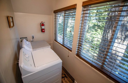 Arrowhead Villas Cabin | Cozy Fairytale Cabin