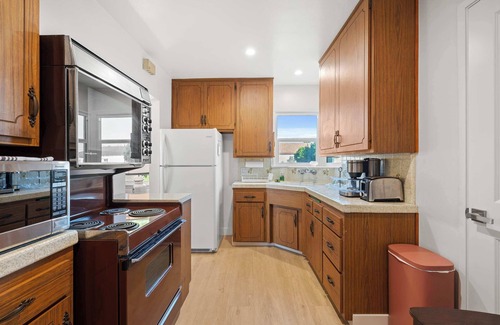 El Monte Apartment | Cozy & Stylish Home Spacious, Fully Equipped Stay