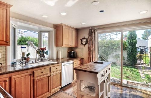 Dana Point House | Dana Light - Walk 2 Beach! Fireplace! 1st Floor Primary Suite! - STR15-0403