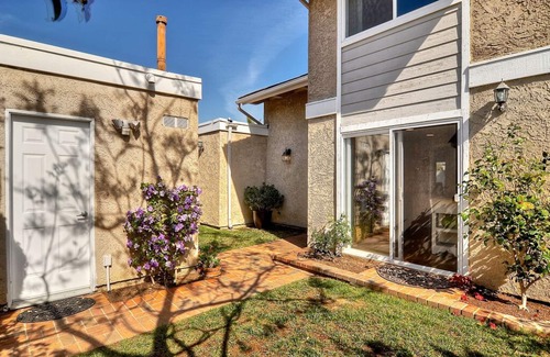 Dana Point House | Dana Light - Walk 2 Beach! Fireplace! 1st Floor Primary Suite! - STR15-0403