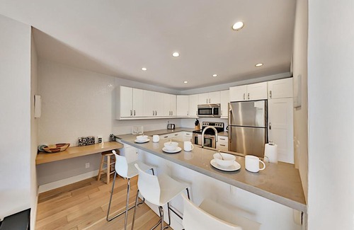 Solana Beach Hotel | Del Mar Shores Unit 44