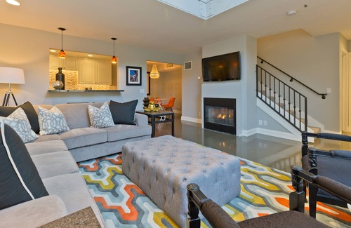 The Morrison House | Designer Townhouse in the heart of Palm Springs, Convention Center. CITY ID#3867