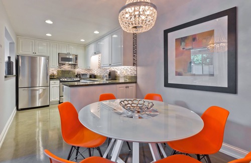The Morrison House | Designer Townhouse in the heart of Palm Springs, Convention Center. CITY ID#3867