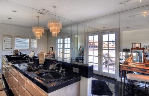 Lantern District House | Discover tranquility near Dana Point Harbor 3 min