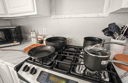 Midway City House | Disney 3BDRM Delight Retreat: Cozy Home with Foosball/Air Hockey-FamilyFriendly