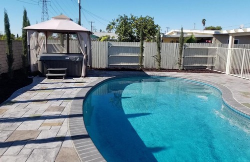 Southwest Anaheim House | Disneyland & Knotts Close! Hot Tub, Mini Golf, private pool, gameroom